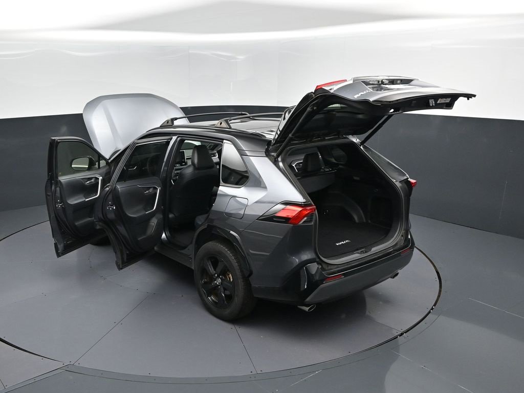 Used 2019 Toyota RAV4 XSE image 2