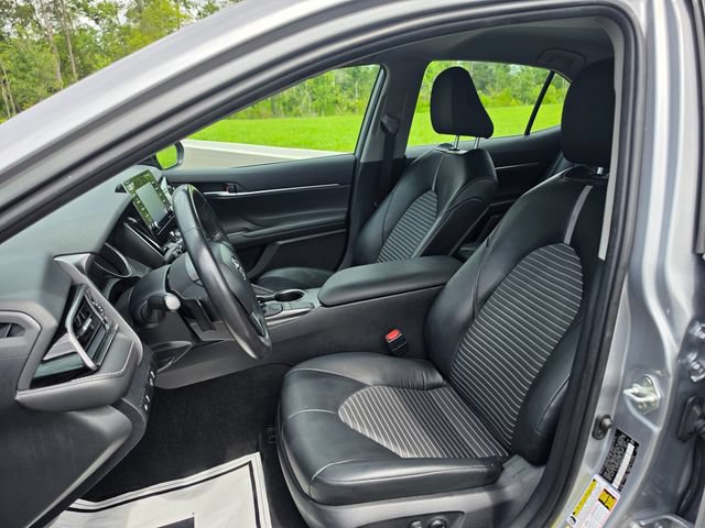 Used 2024 Toyota Camry SE FWD image 4