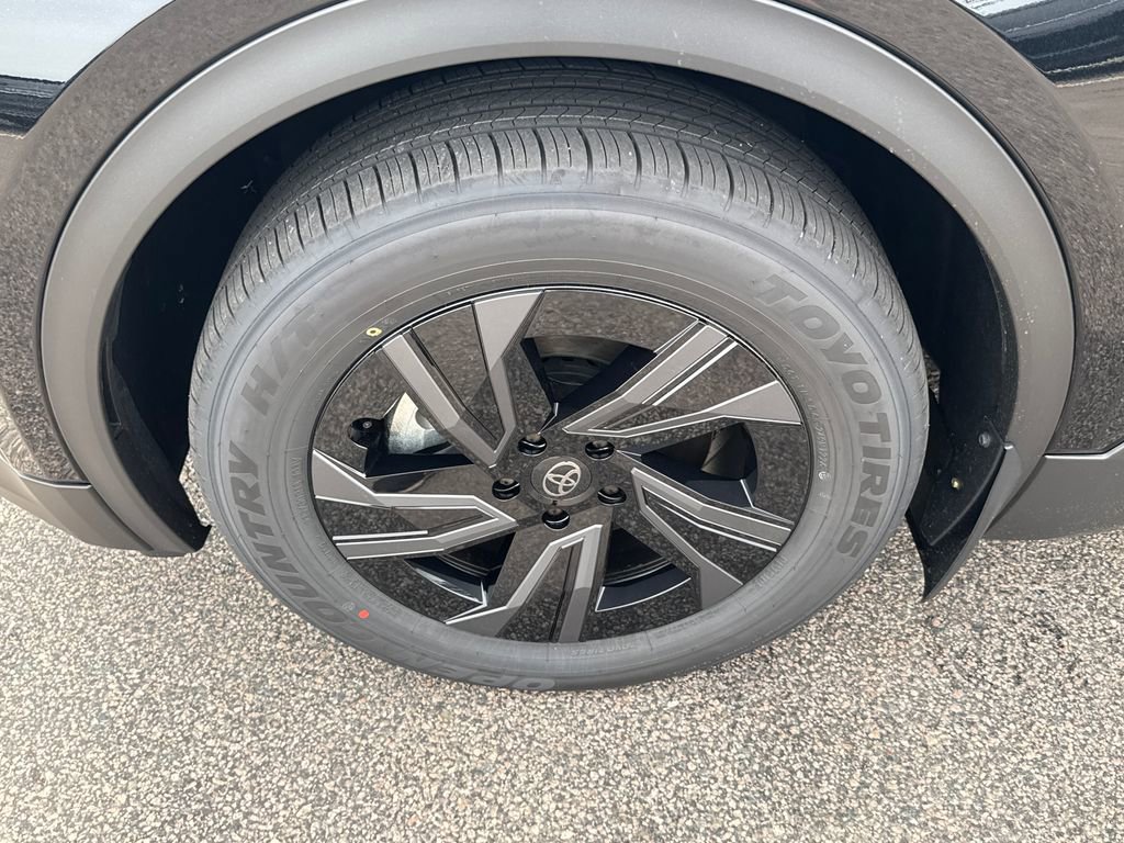 New 2026 Toyota C-HR AWD/4WD image 36