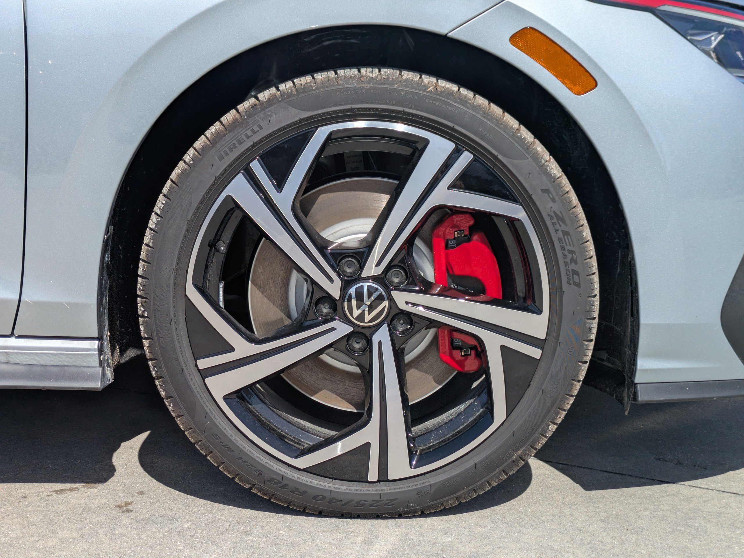 New 2026 Volkswagen GTI SE FWD image 11