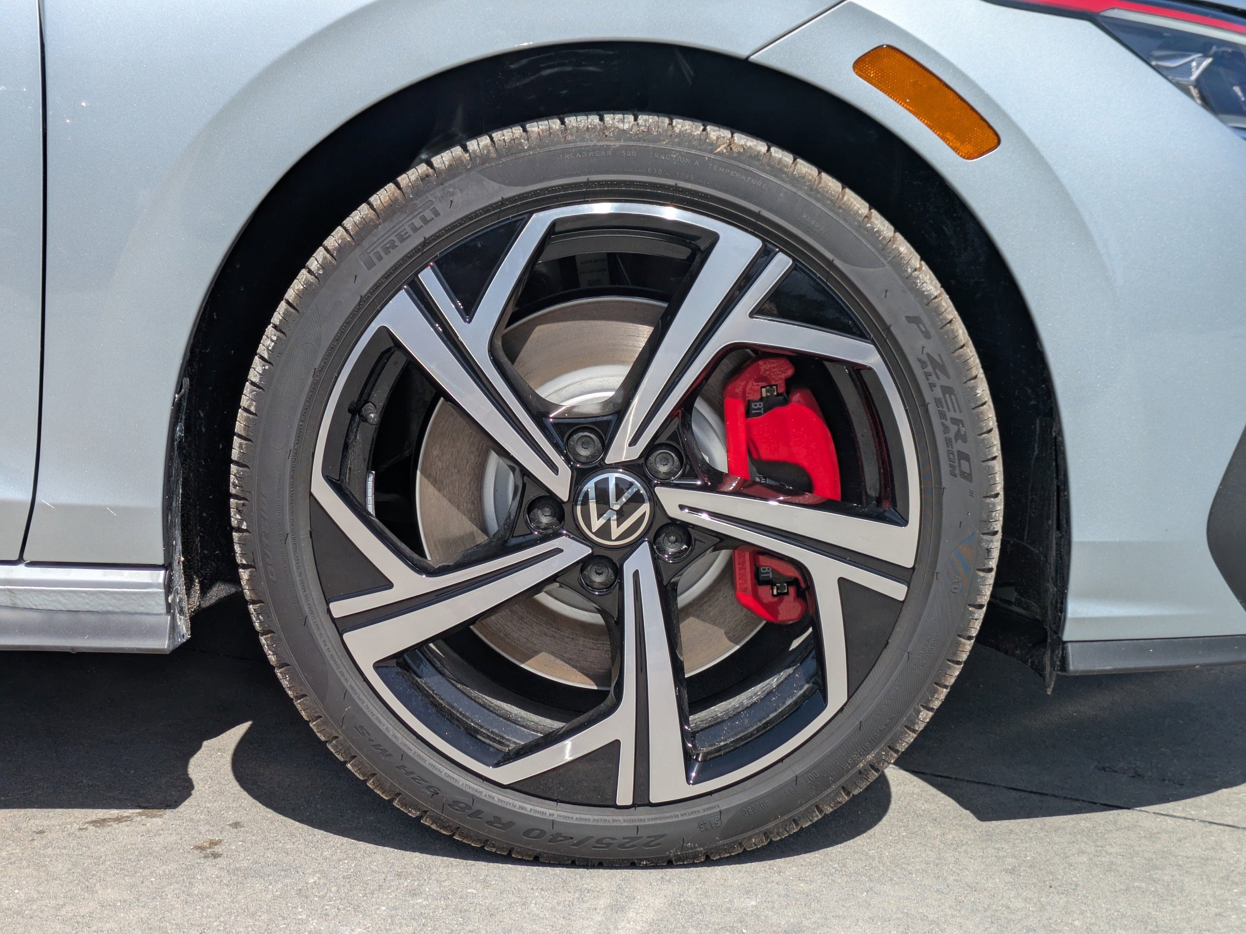 New 2026 Volkswagen GTI SE FWD image 11