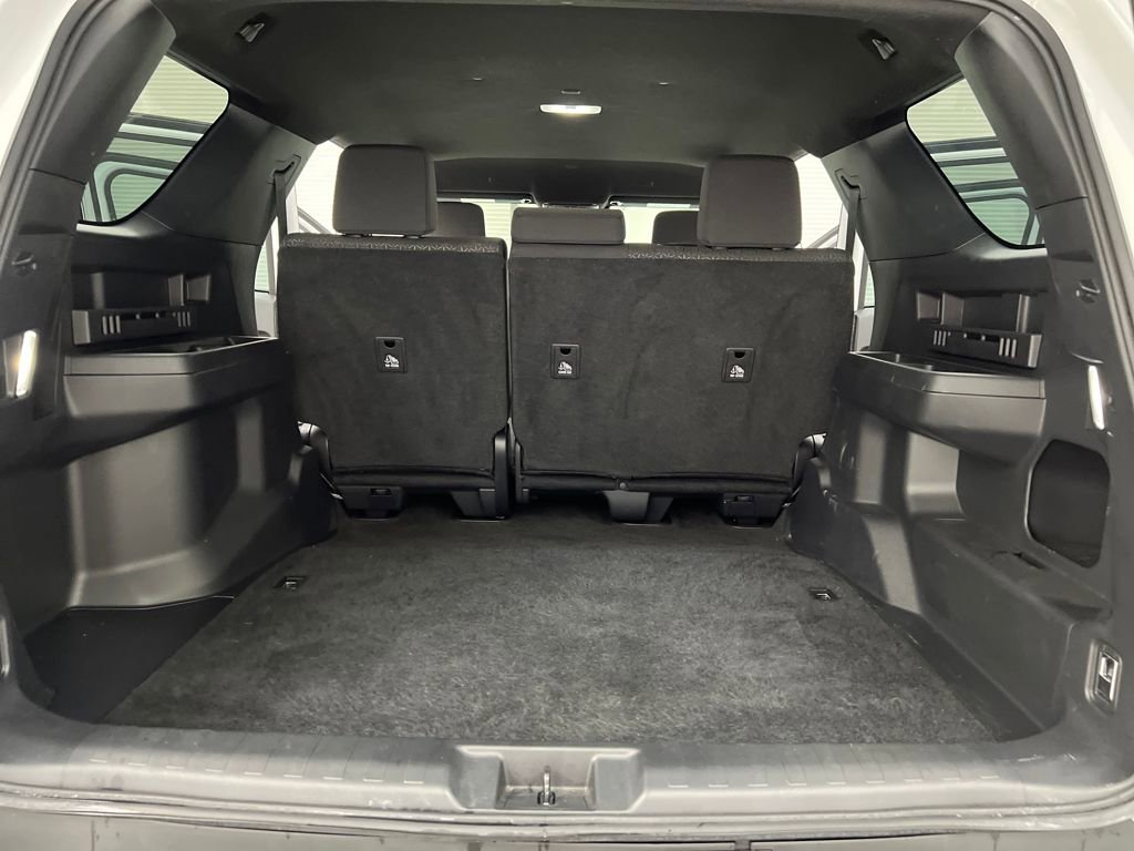 Used 2025 Toyota 4Runner SR5 image 28