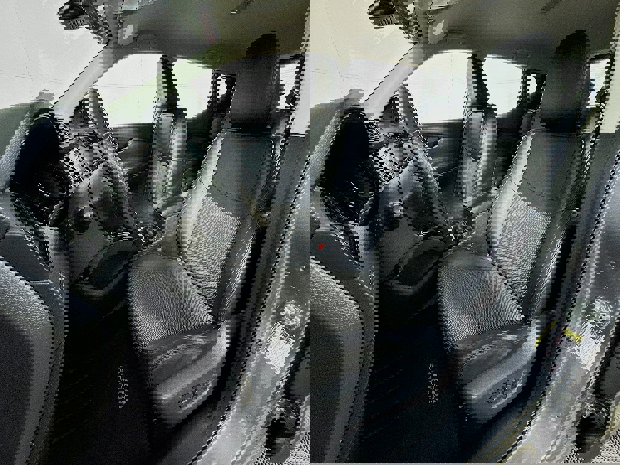 Used 2022 Nissan Rogue Sport SV w/ Technology Package image 13