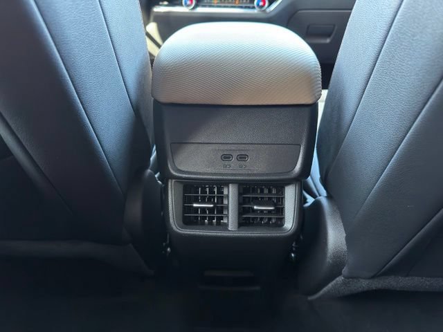 Used 2025 Chevrolet Equinox ACTIV w/ Safety and Technology Package AWD/4WD image 9
