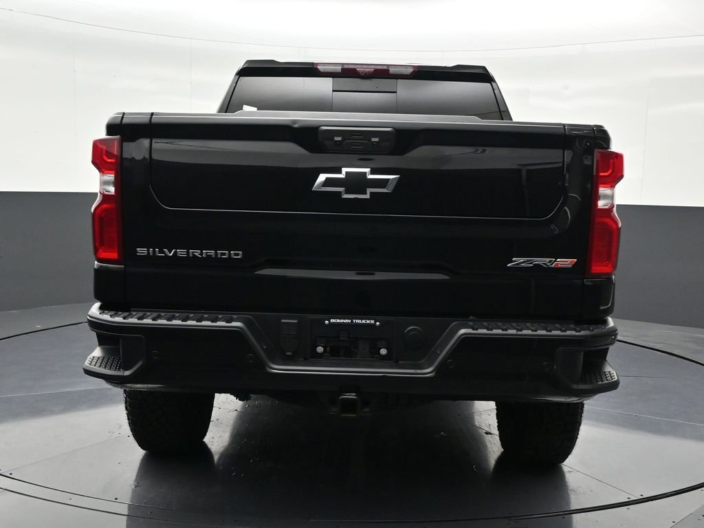 Used 2025 Chevrolet Silverado 1500 ZR2 w/ Technology Package image 4