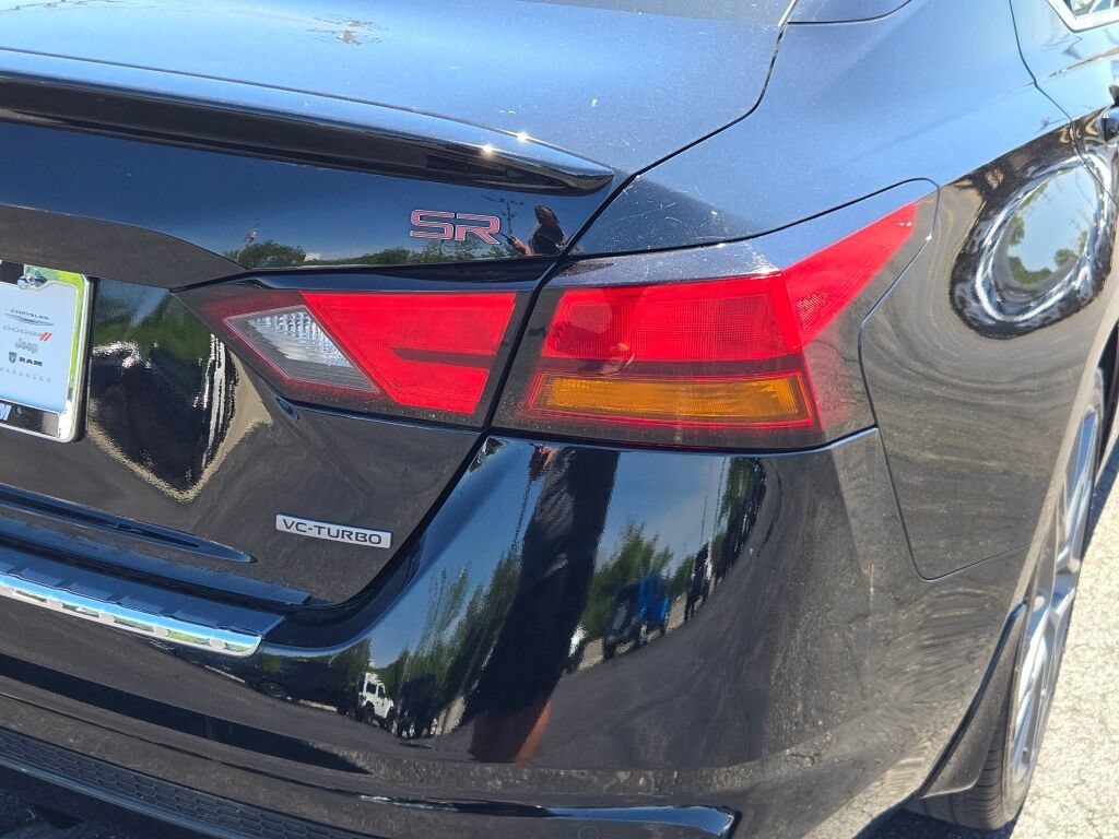 Used 2023 Nissan Altima 2.0 SR FWD image 14