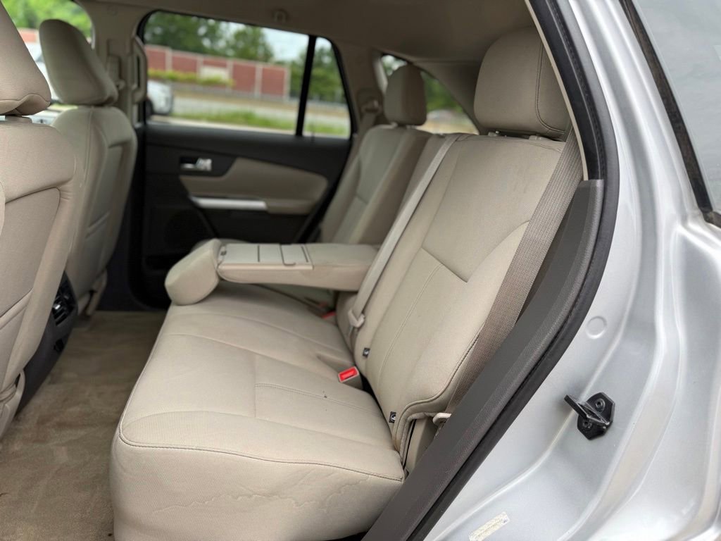 Used 2012 Ford Edge SE FWD image 16