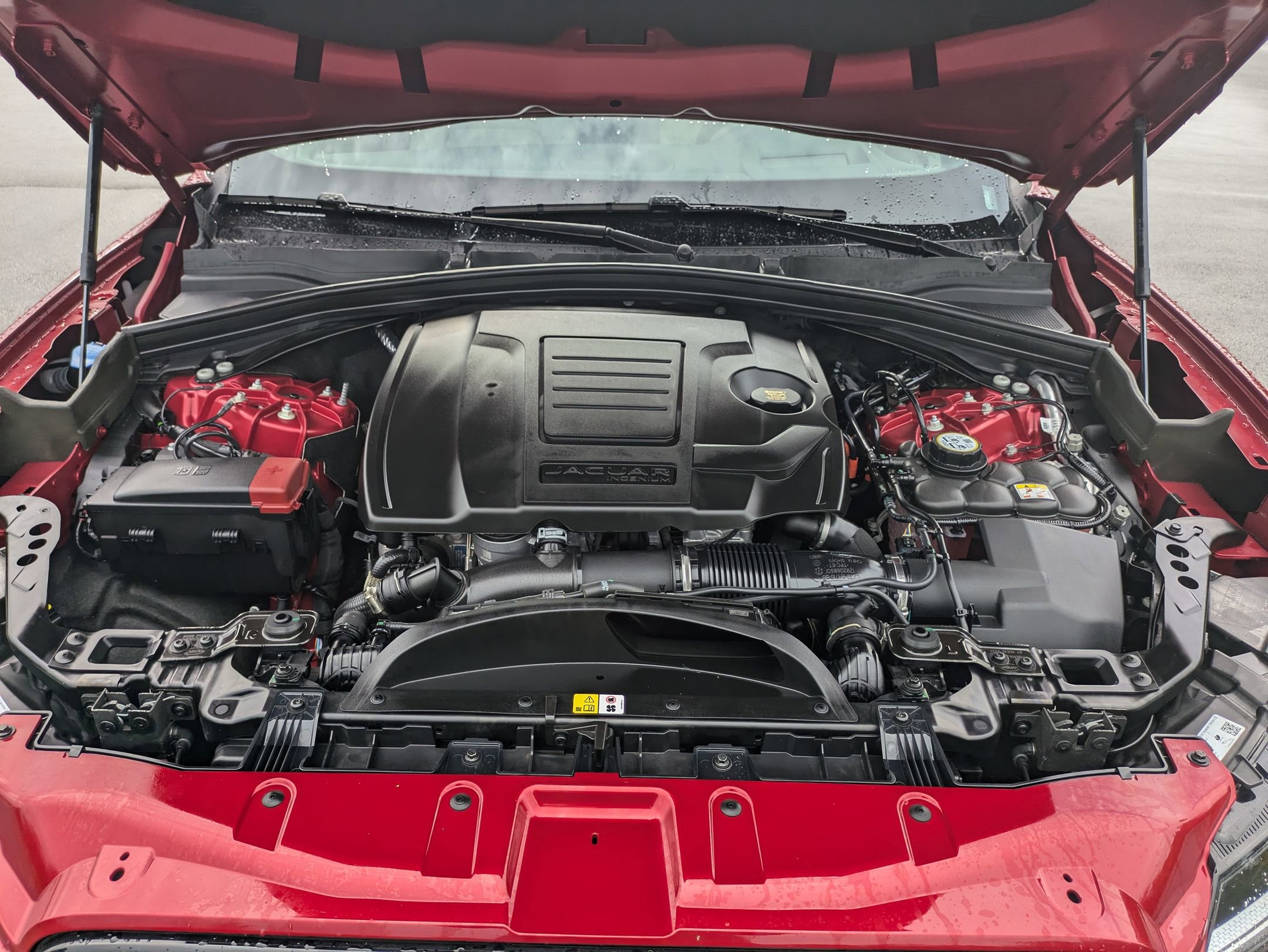 Used 2026 Jaguar F-PACE R-Dynamic S image 31