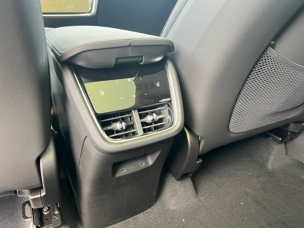 New 2026 Volvo EX90 Plus AWD/4WD image 23