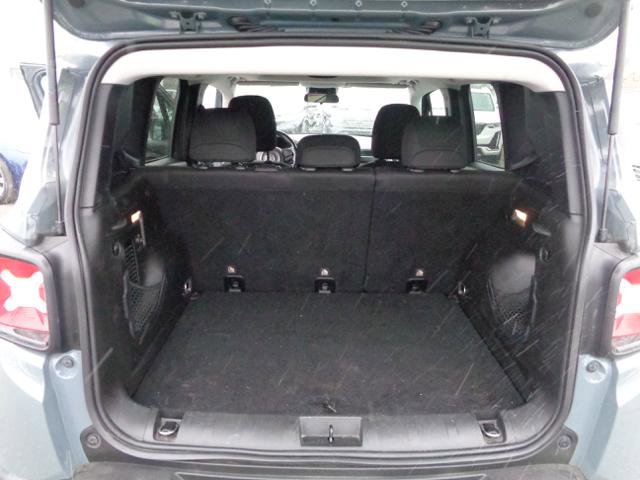 Used 2017 Jeep Renegade Altitude image 11
