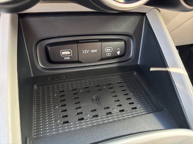 Certified 2026 Hyundai Venue SEL image 33