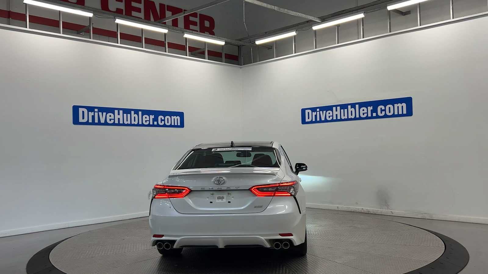 Used 2024 Toyota Camry XSE FWD image 6
