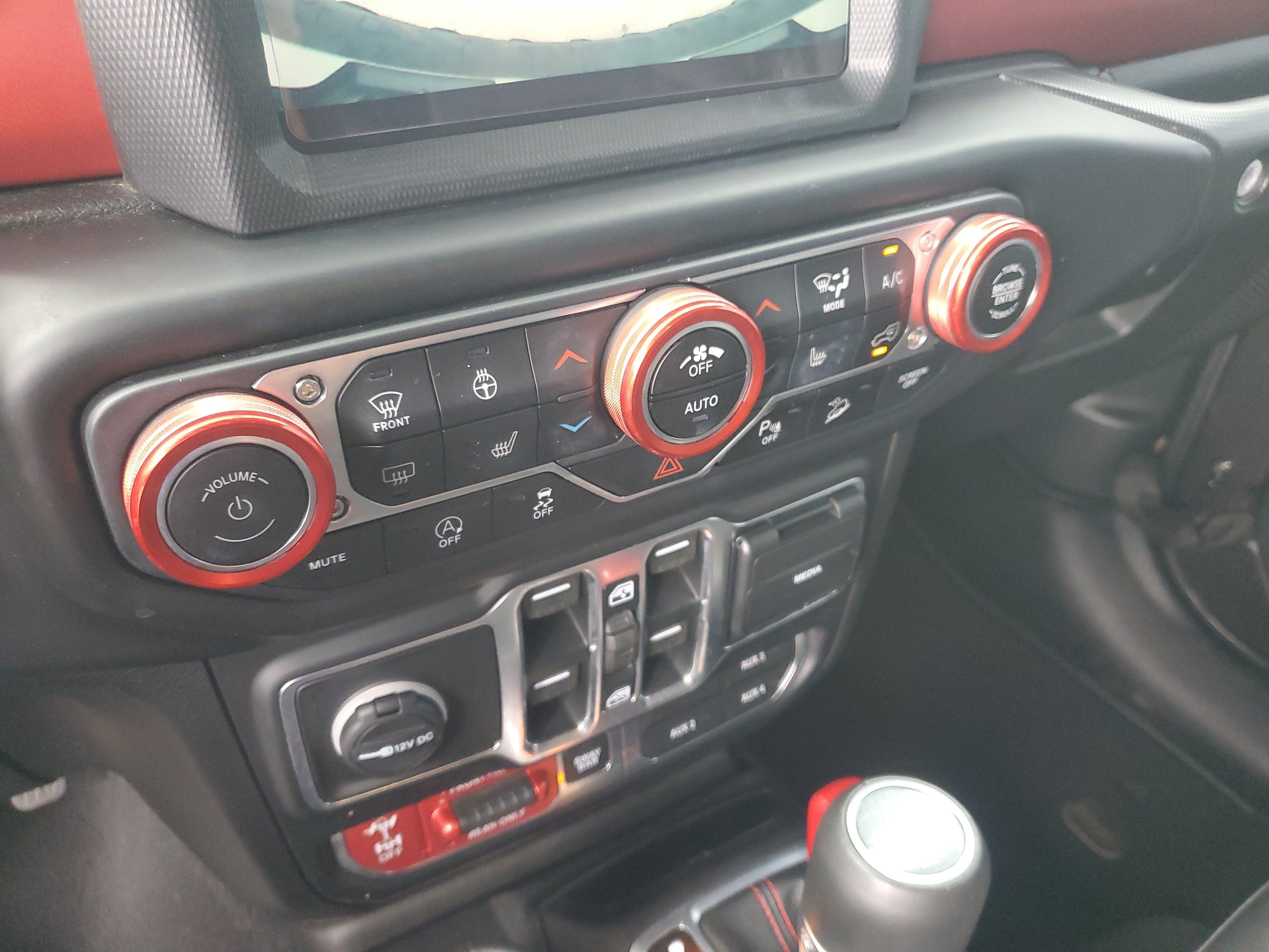 Used 2019 Jeep Wrangler Unlimited Rubicon AWD/4WD image 22