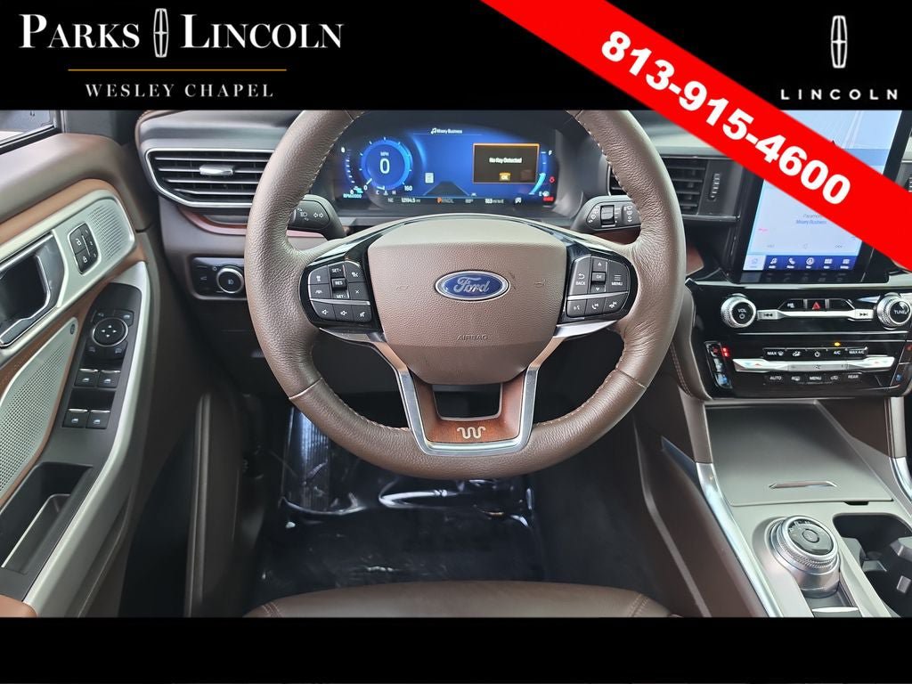 Used 2024 Ford Explorer King Ranch w/ Technology Package RWD image 12