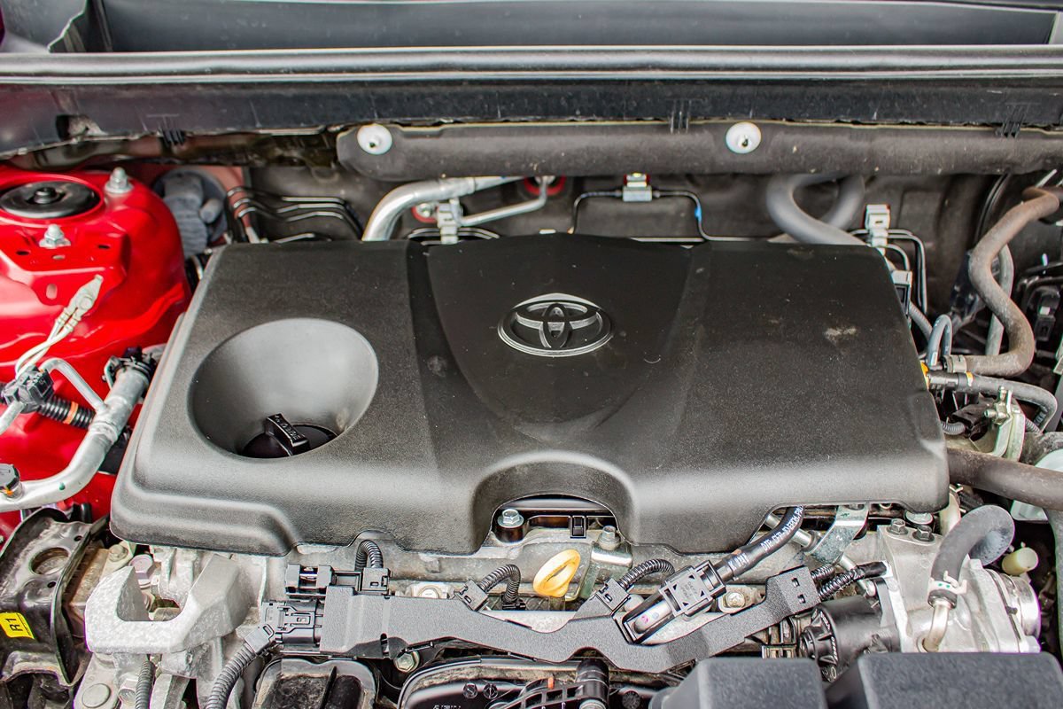 Used 2022 Toyota RAV4 LE AWD/4WD image 31