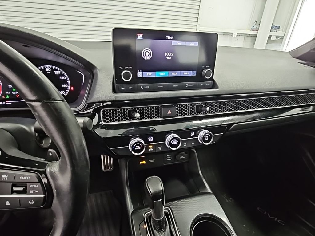 Used 2023 Honda Civic Sport image 13