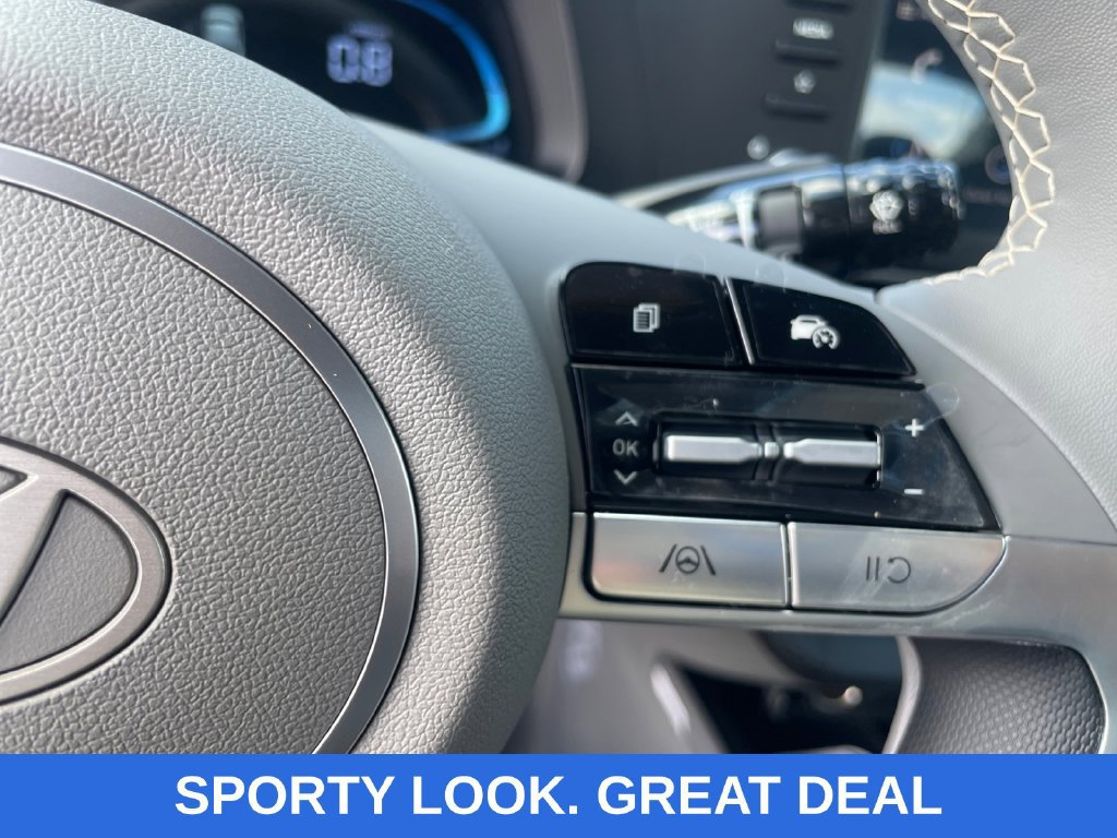 Used 2026 Hyundai Elantra Sport FWD image 24