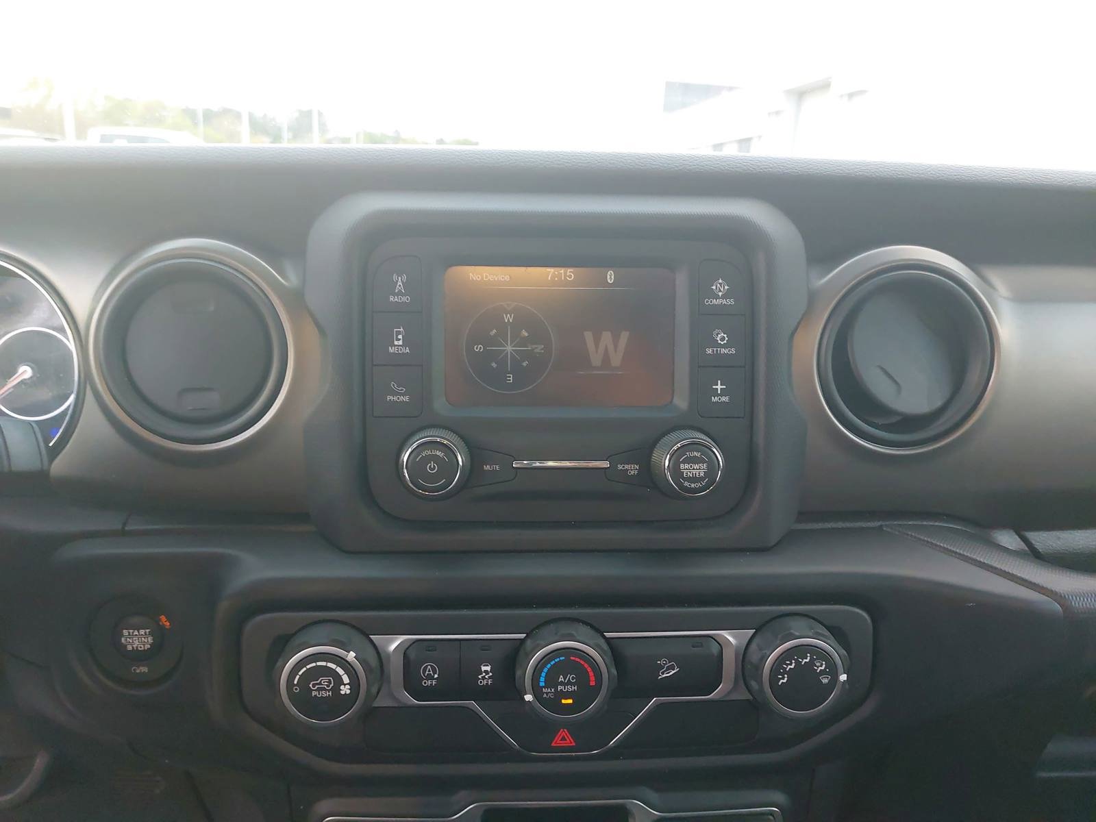 Used 2019 Jeep Wrangler Sport image 25
