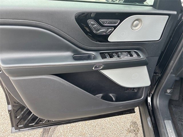 New 2025 Lincoln Aviator Reserve w/ Equipment Group 201A image 22