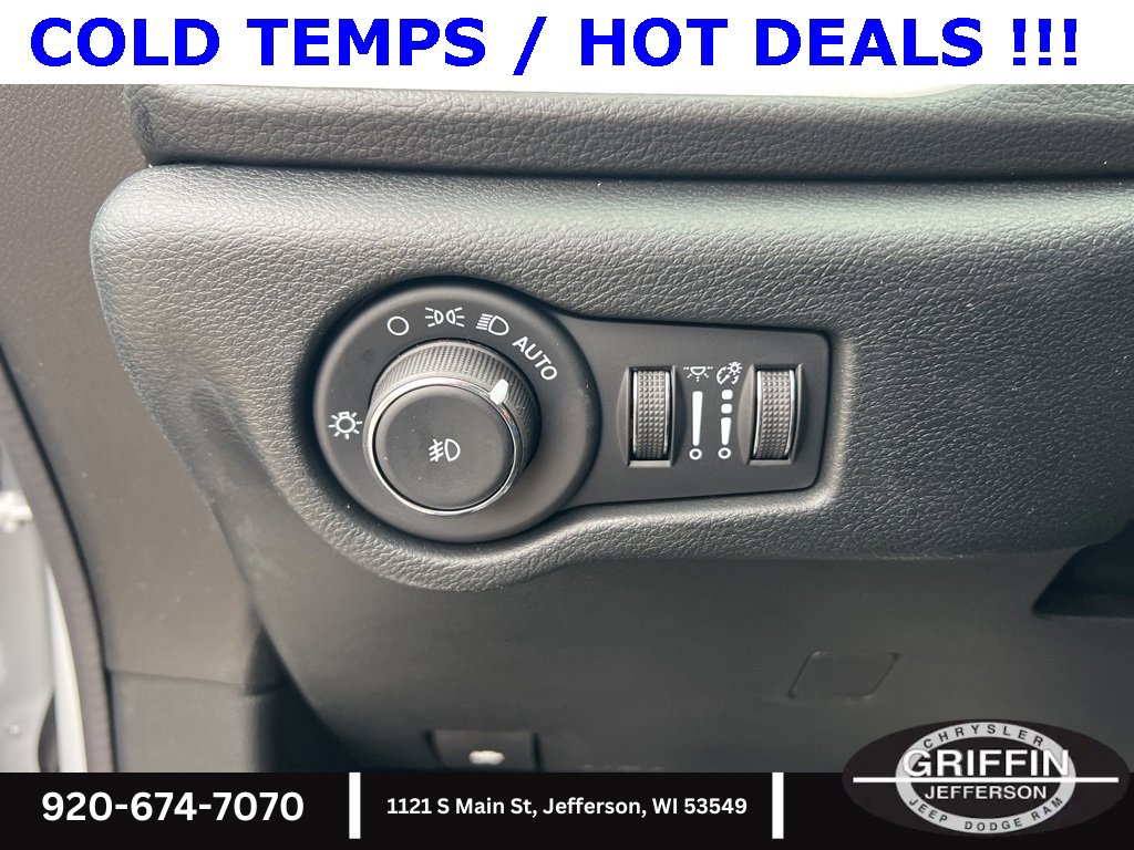 New 2026 Chrysler Pacifica Select image 21