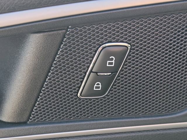 Certified 2023 Ford Edge SEL w/ Convenience Package AWD/4WD image 11