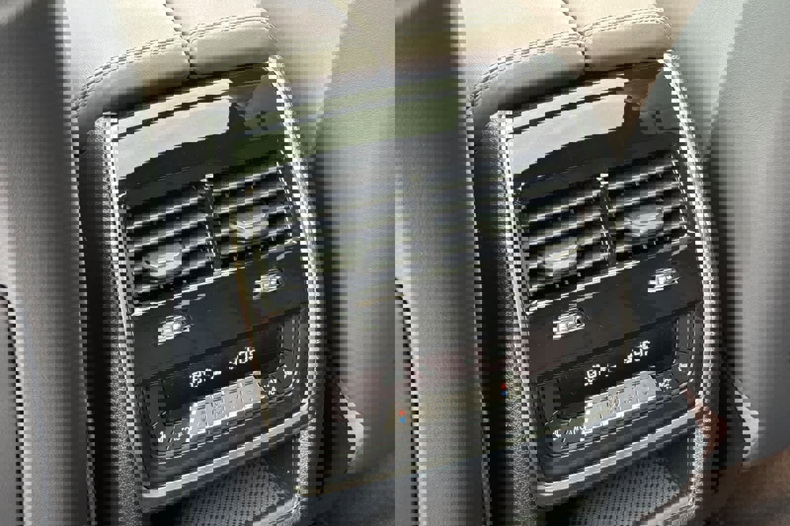 Used 2024 BMW X6 M Competition w/ Executive Package image 14