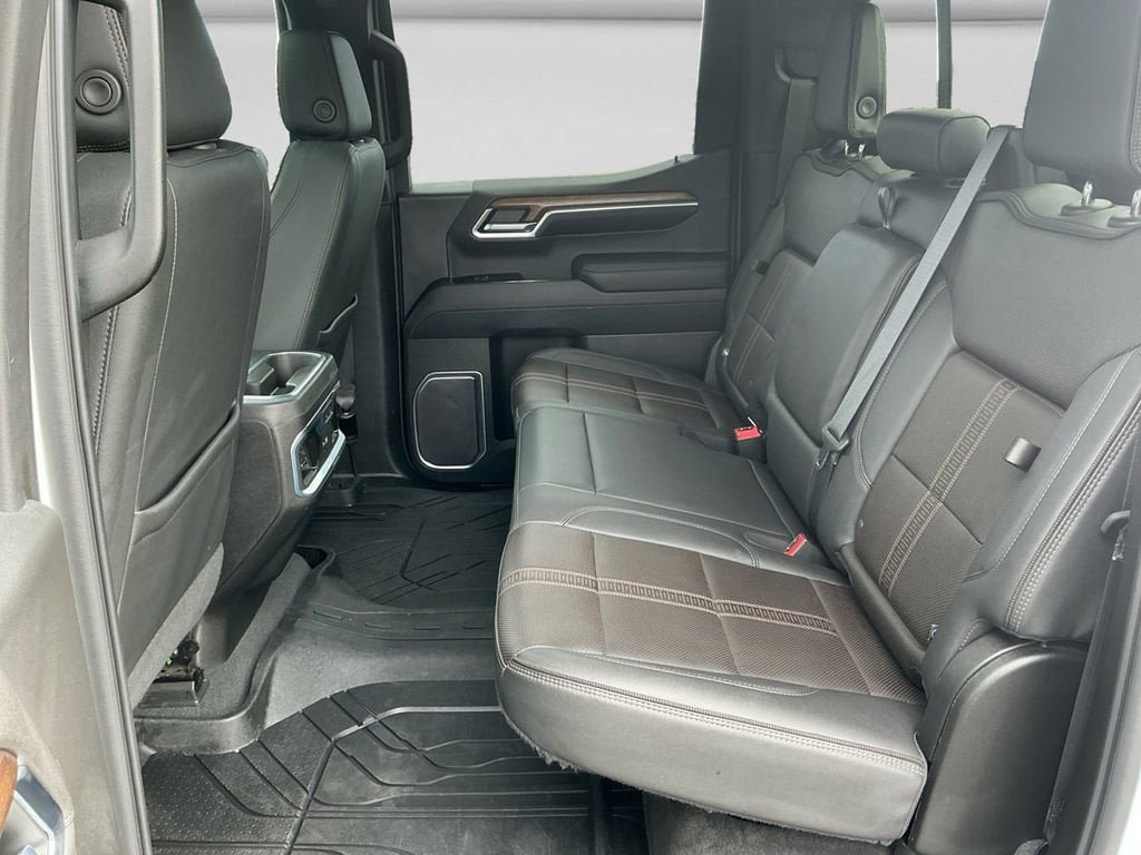 Used 2022 Chevrolet Silverado 1500 High Country w/ High Country Premium Package image 14