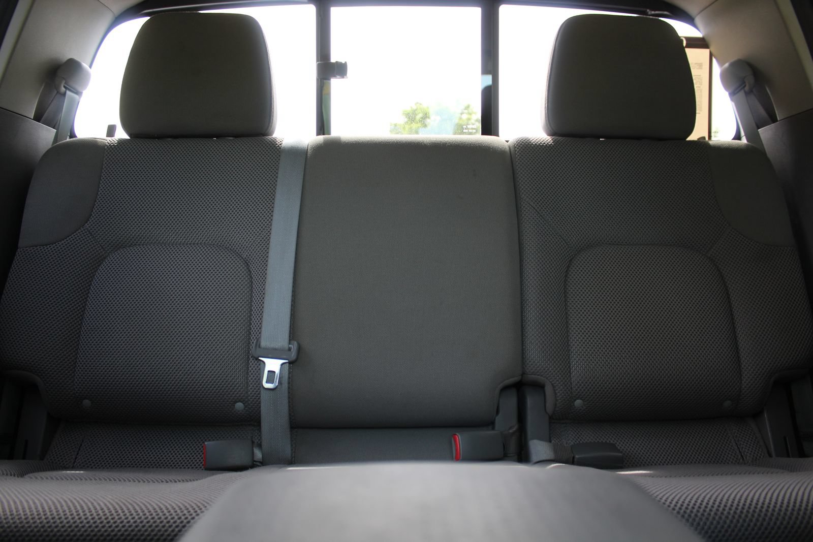 Used 2018 Nissan Frontier SV AWD/4WD image 13