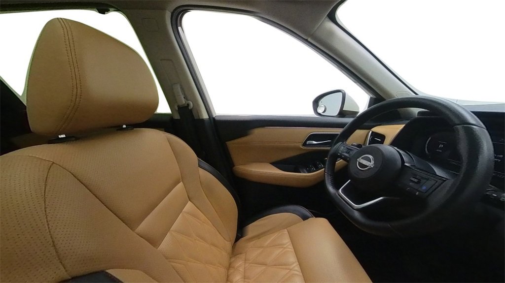 Certified 2023 Nissan Rogue Platinum w/ Platinum Premium Package image 32