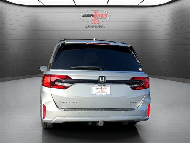 Used 2025 Honda Odyssey Elite image 12
