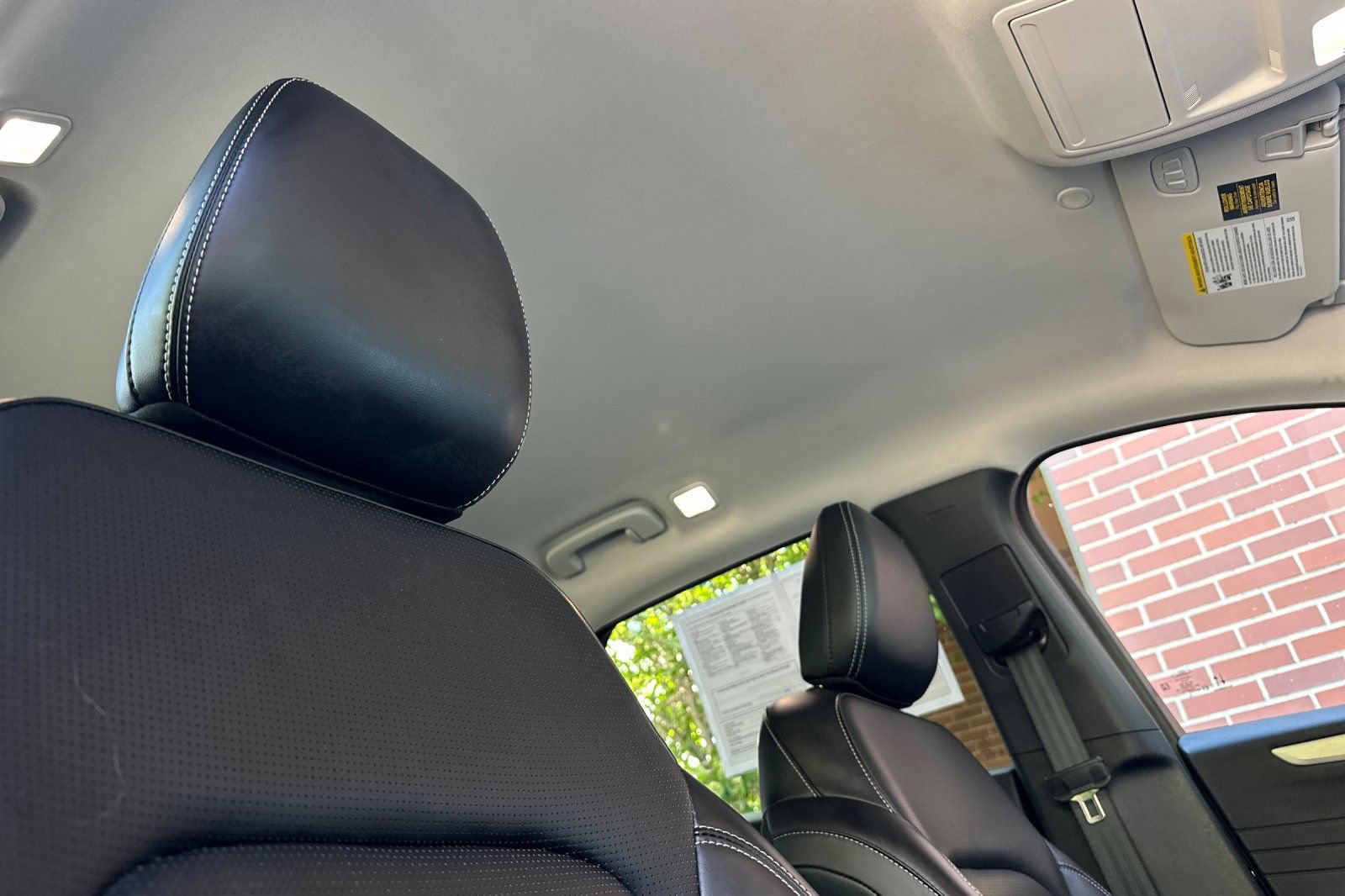Used 2025 Ford Escape Platinum AWD/4WD image 22