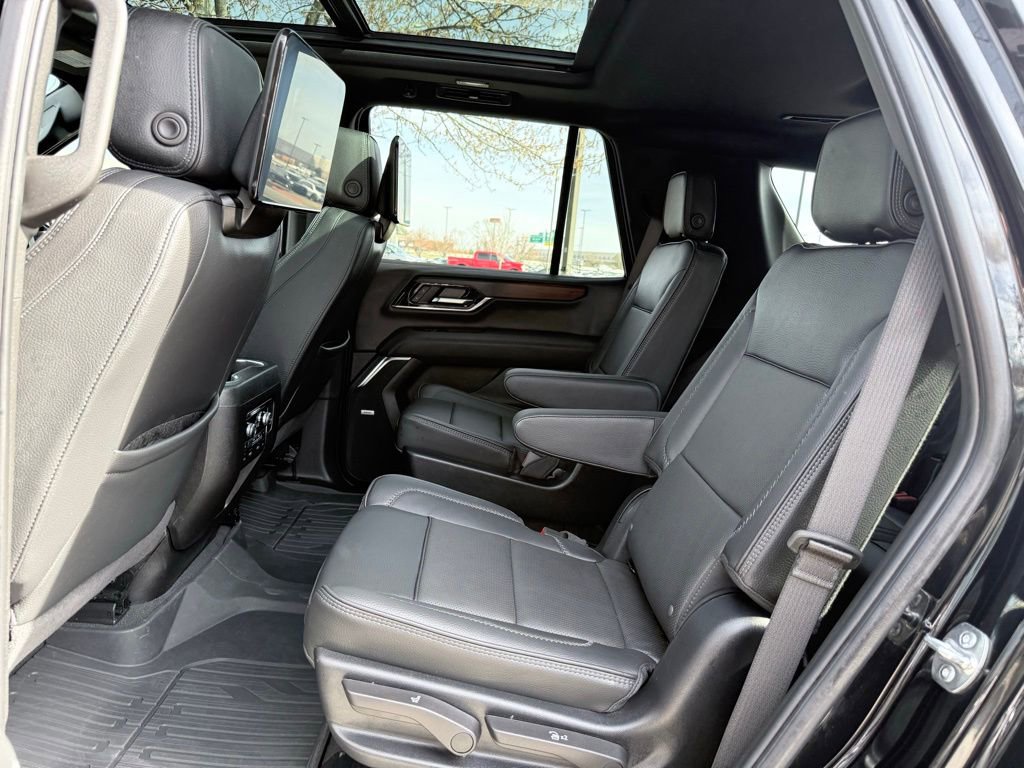 Used 2025 GMC Yukon Denali w/ Denali Reserve Package image 43