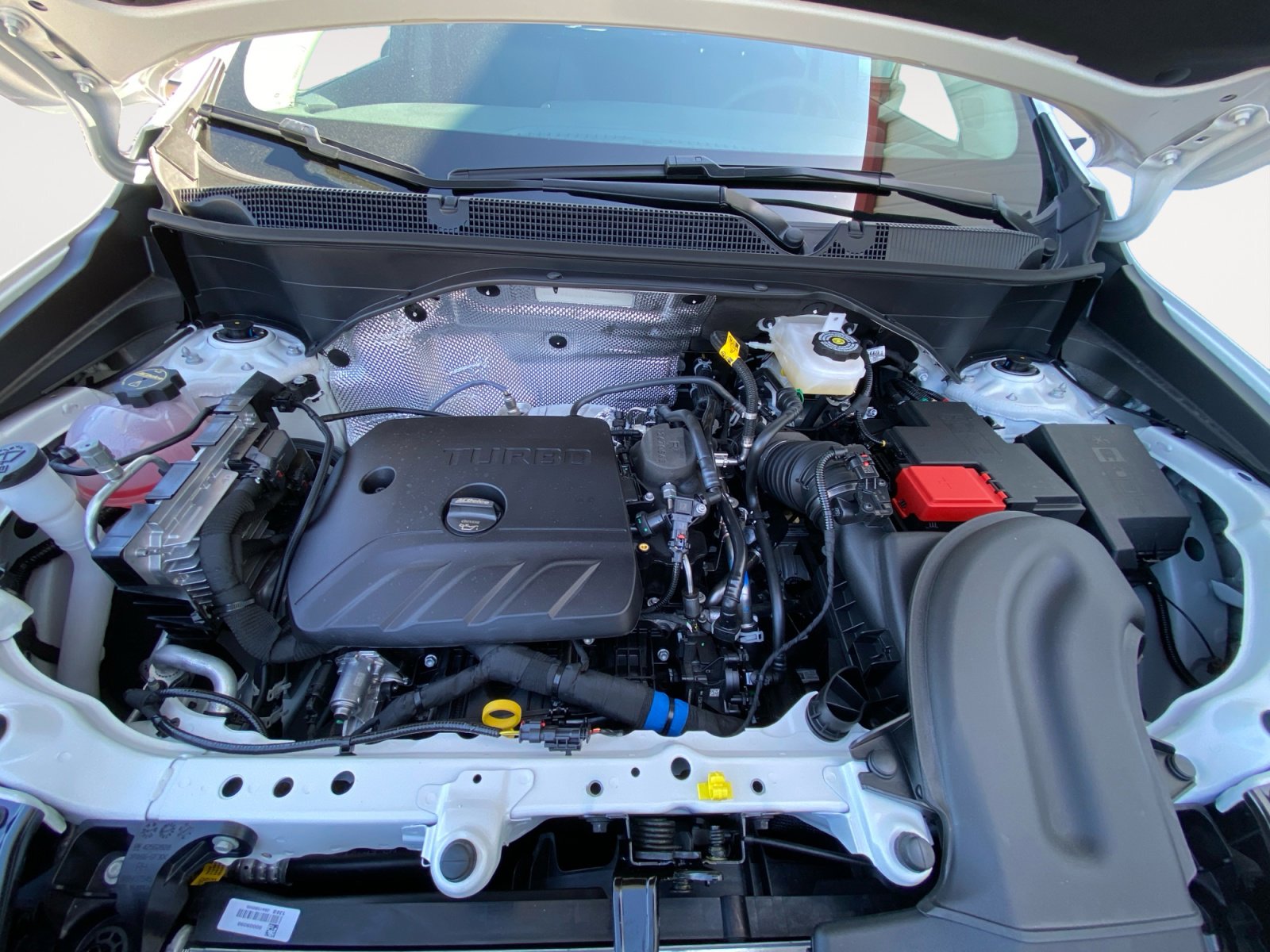 New 2026 Buick Encore GX Sport Touring w/ Advanced Technology Package FWD image 32