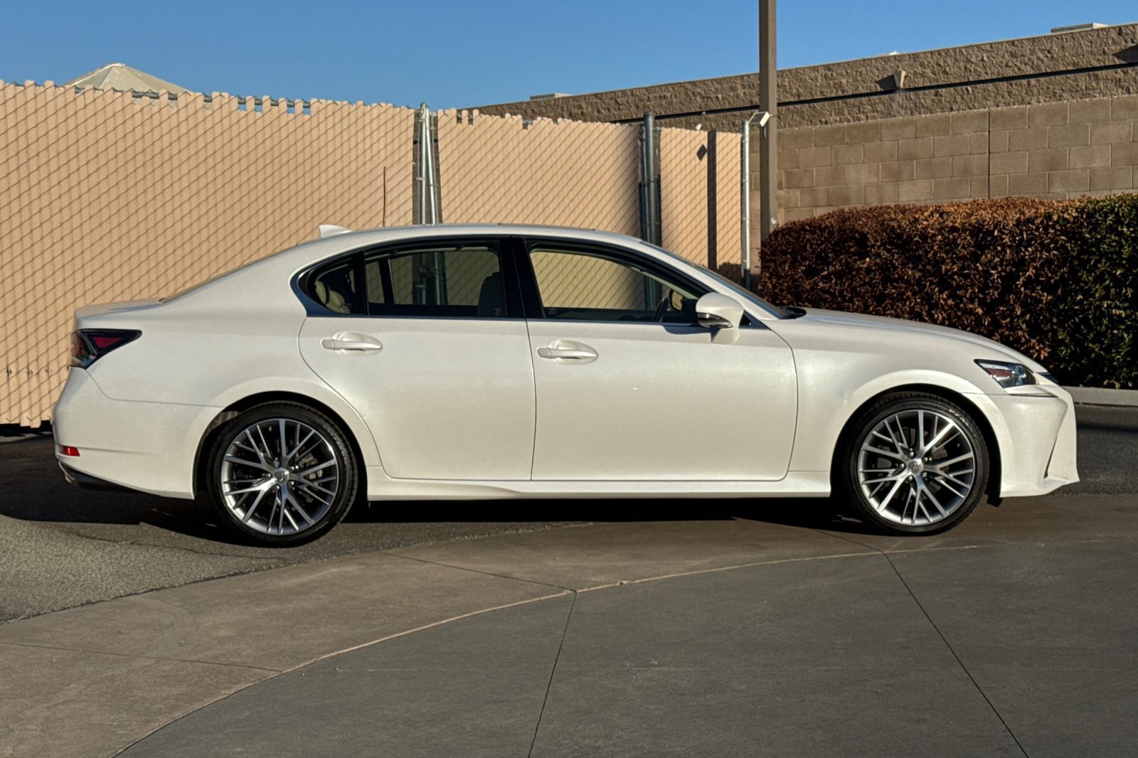 Used 2016 Lexus GS 350 w/ Luxury Package RWD image 3