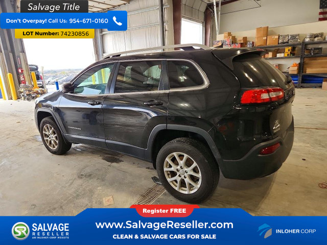 Used 2016 Jeep Cherokee Latitude w/ Comfort/Convenience Group AWD/4WD image 3