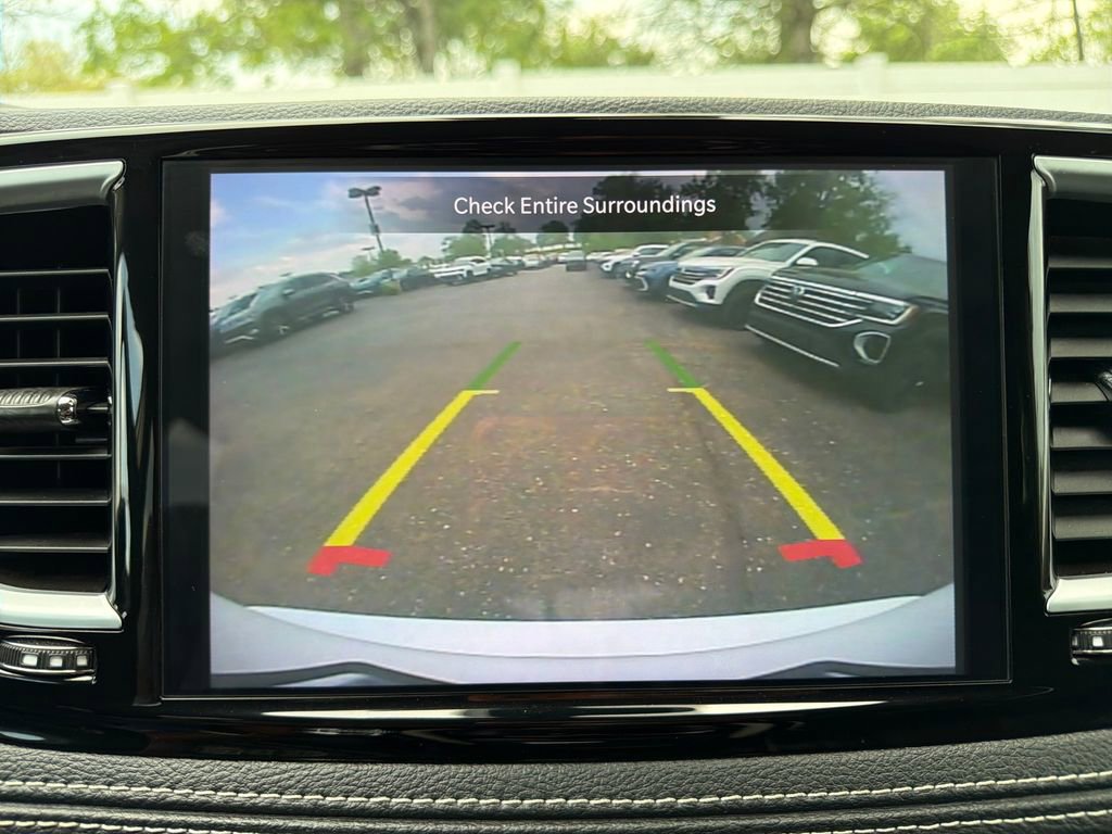 Used 2024 Chrysler Pacifica Limited FWD image 24