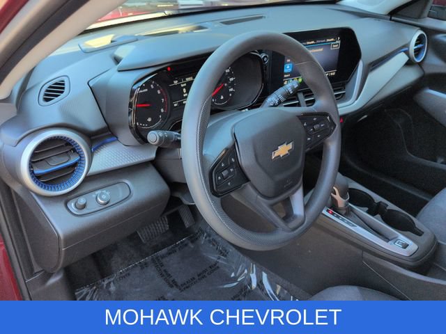 Used 2024 Chevrolet Trax LS w/ LS Convenience Package FWD image 10