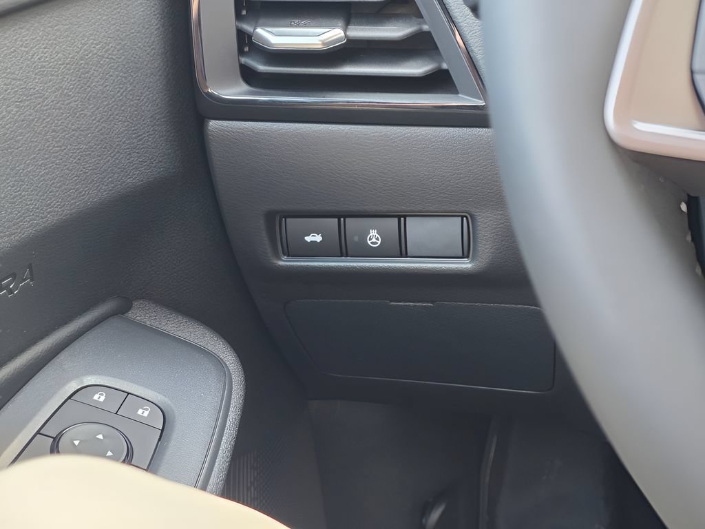 New 2026 Nissan Sentra SV w/ SV Convenience Package FWD image 19