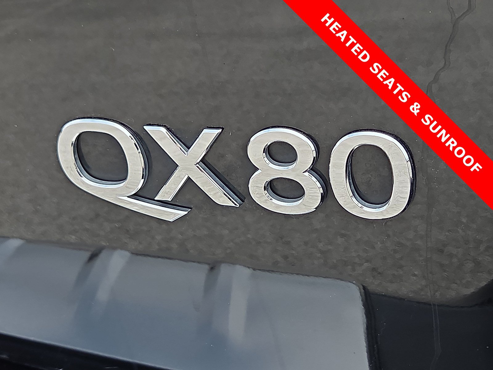 Used 2023 INFINITI QX80 Luxe w/ Cargo Package AWD/4WD image 8