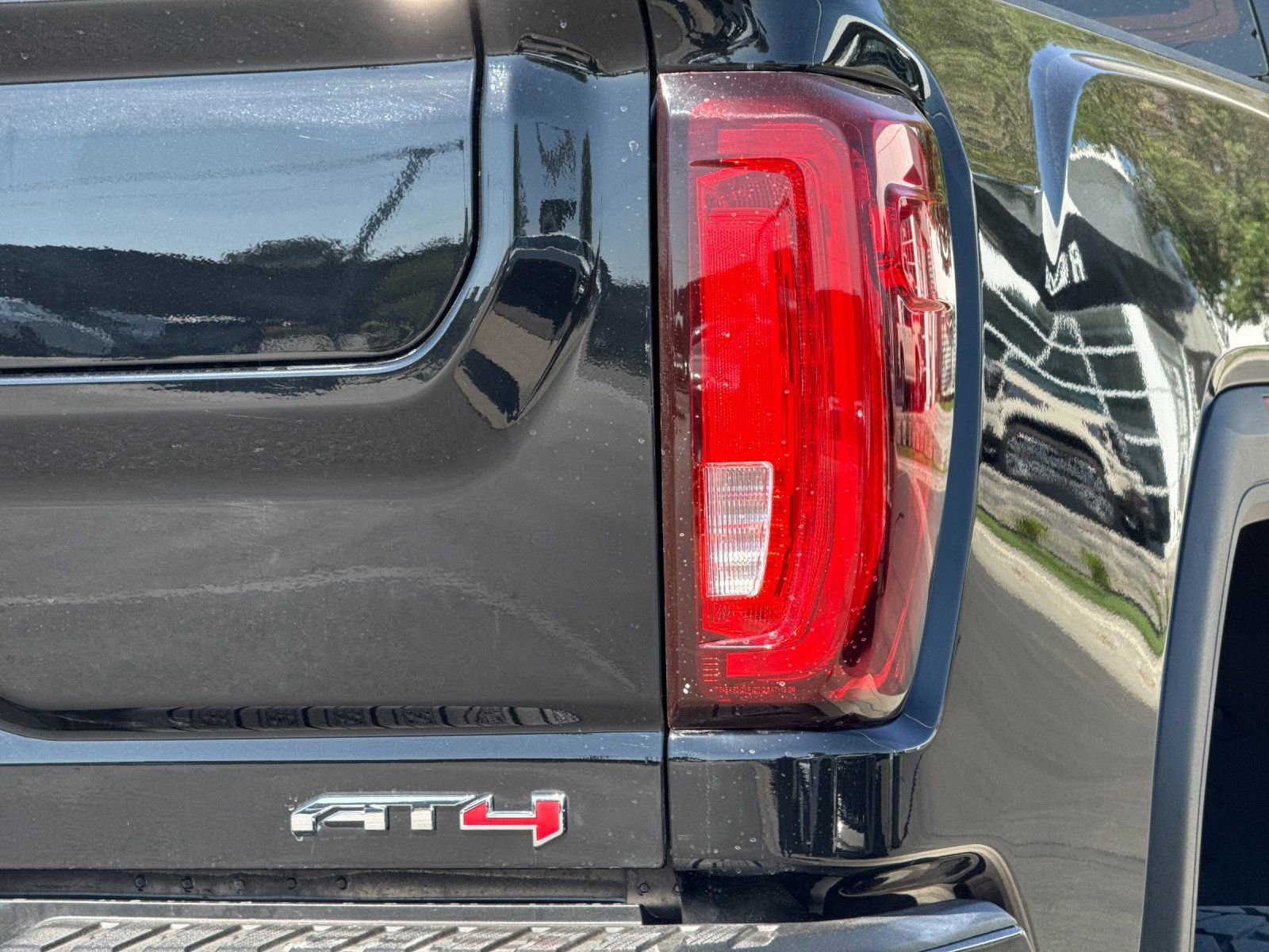 Used 2023 GMC Sierra 2500 AT4 w/ AT4 Preferred Package AWD/4WD image 34
