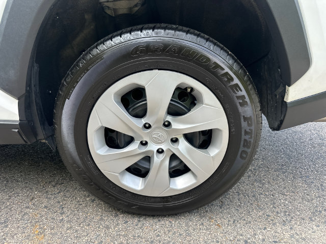 Certified 2025 Toyota RAV4 LE AWD/4WD image 19