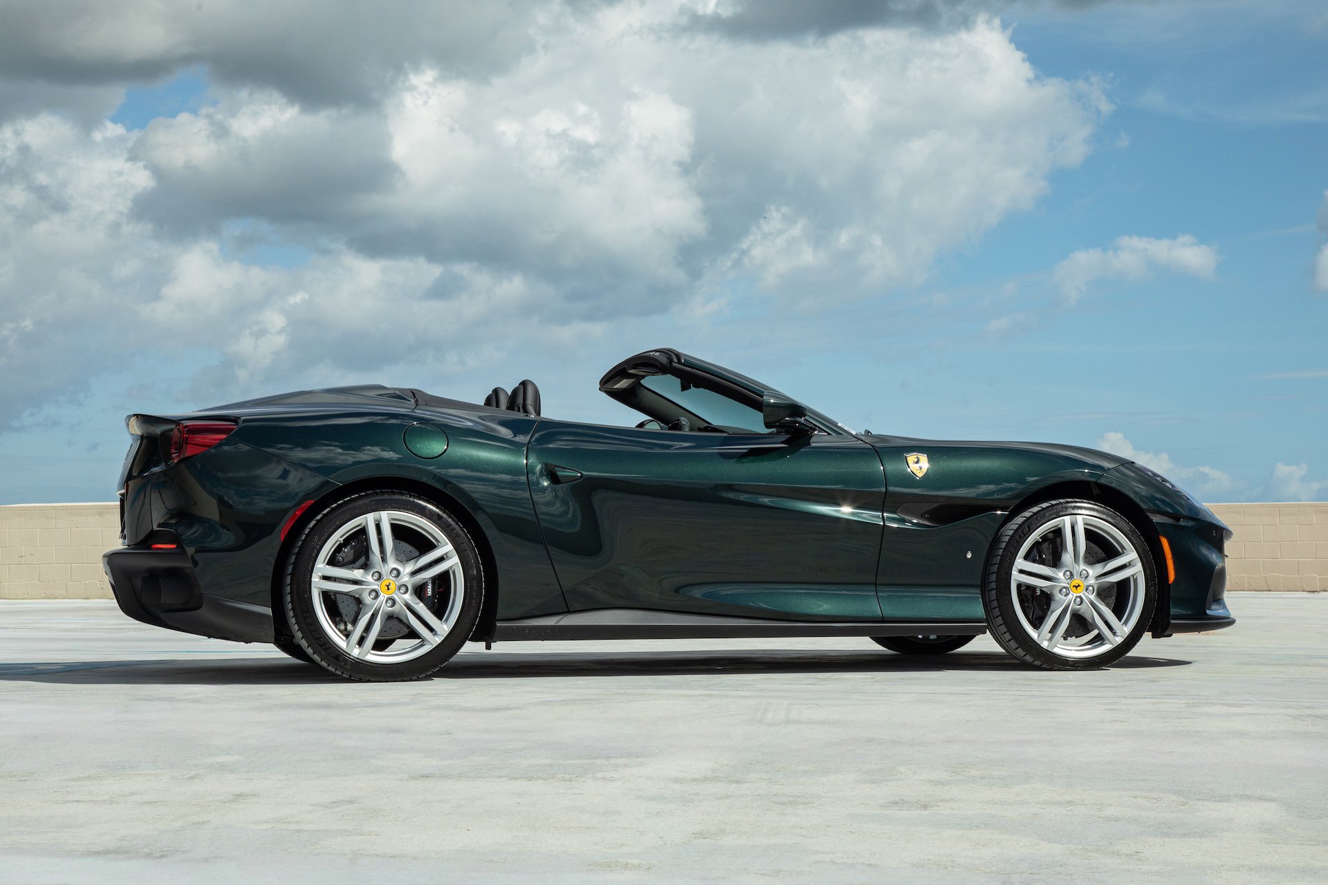 Certified 2023 Ferrari Portofino M image 9