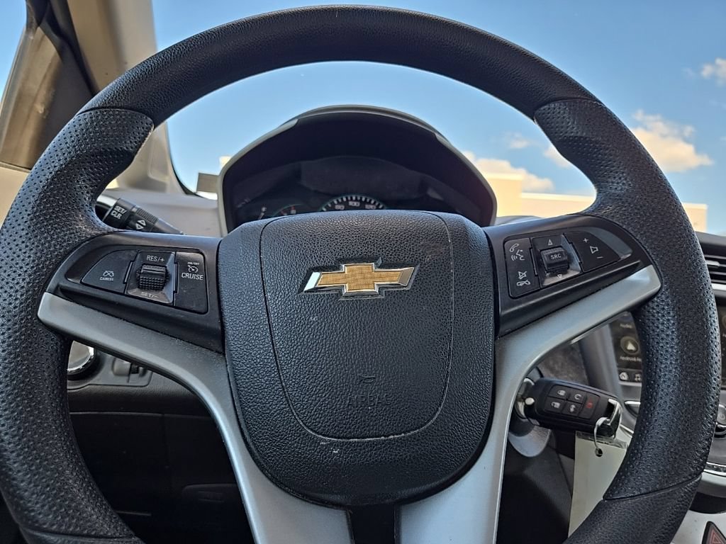 Used 2018 Chevrolet Sonic LT FWD image 15