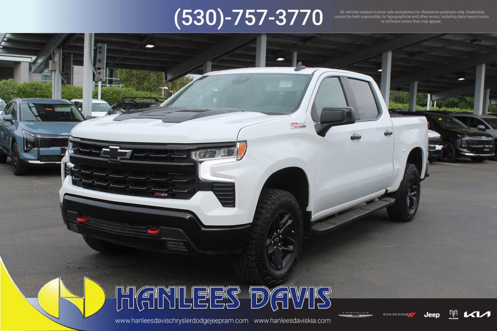 Used 2024 Chevrolet Silverado 1500 LT Trail Boss w/ Protection Package image 3