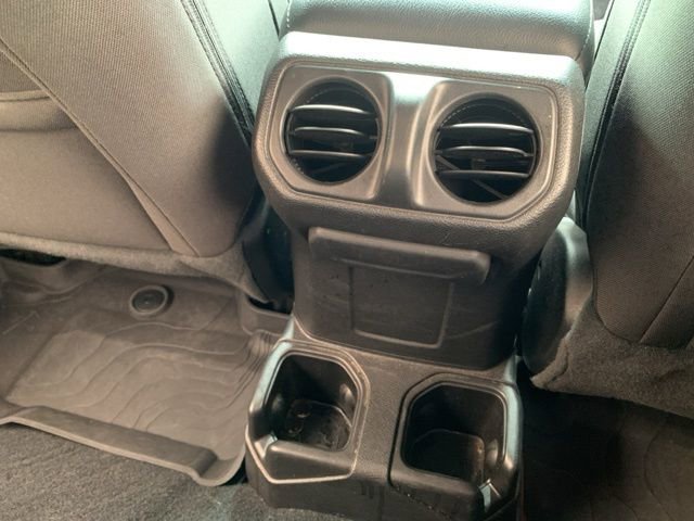 Used 2022 Jeep Wrangler Sport image 33