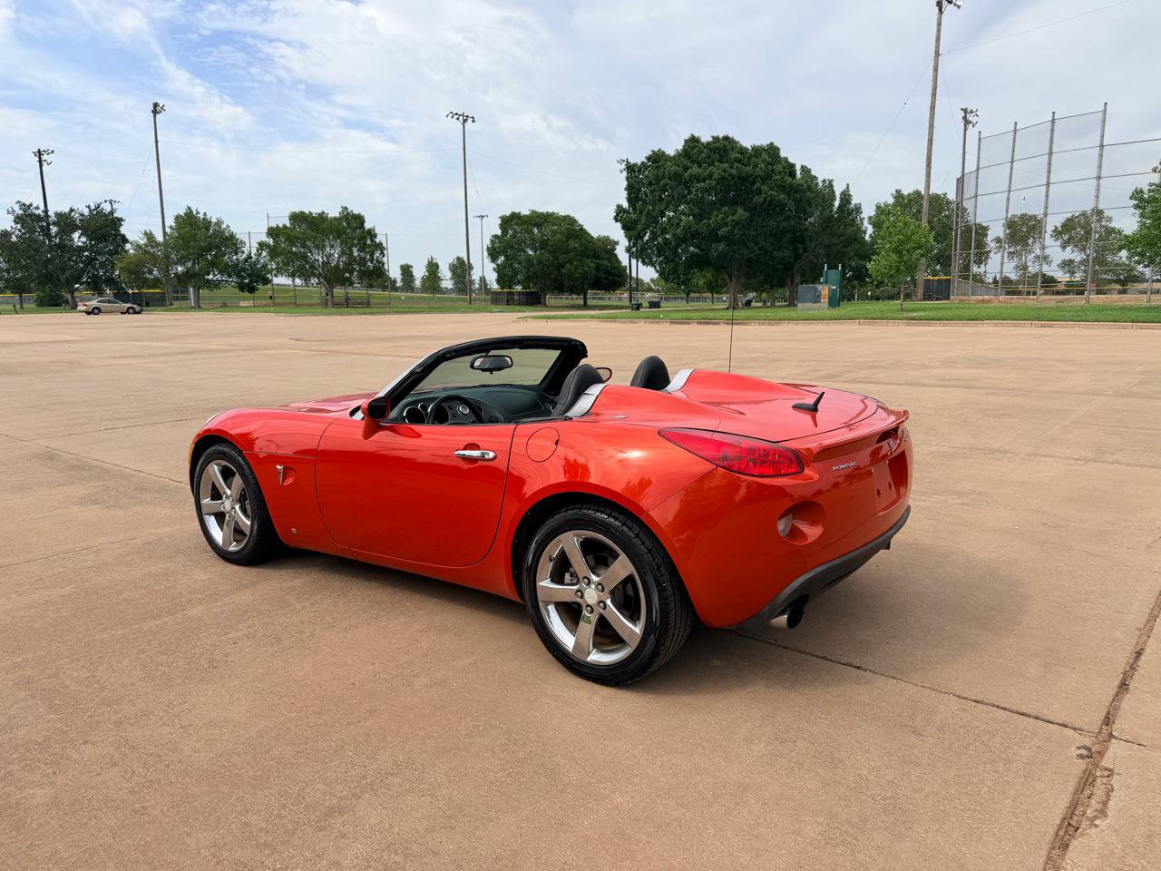 Used 2008 Pontiac Solstice GXP w/ Premium Package RWD image 7