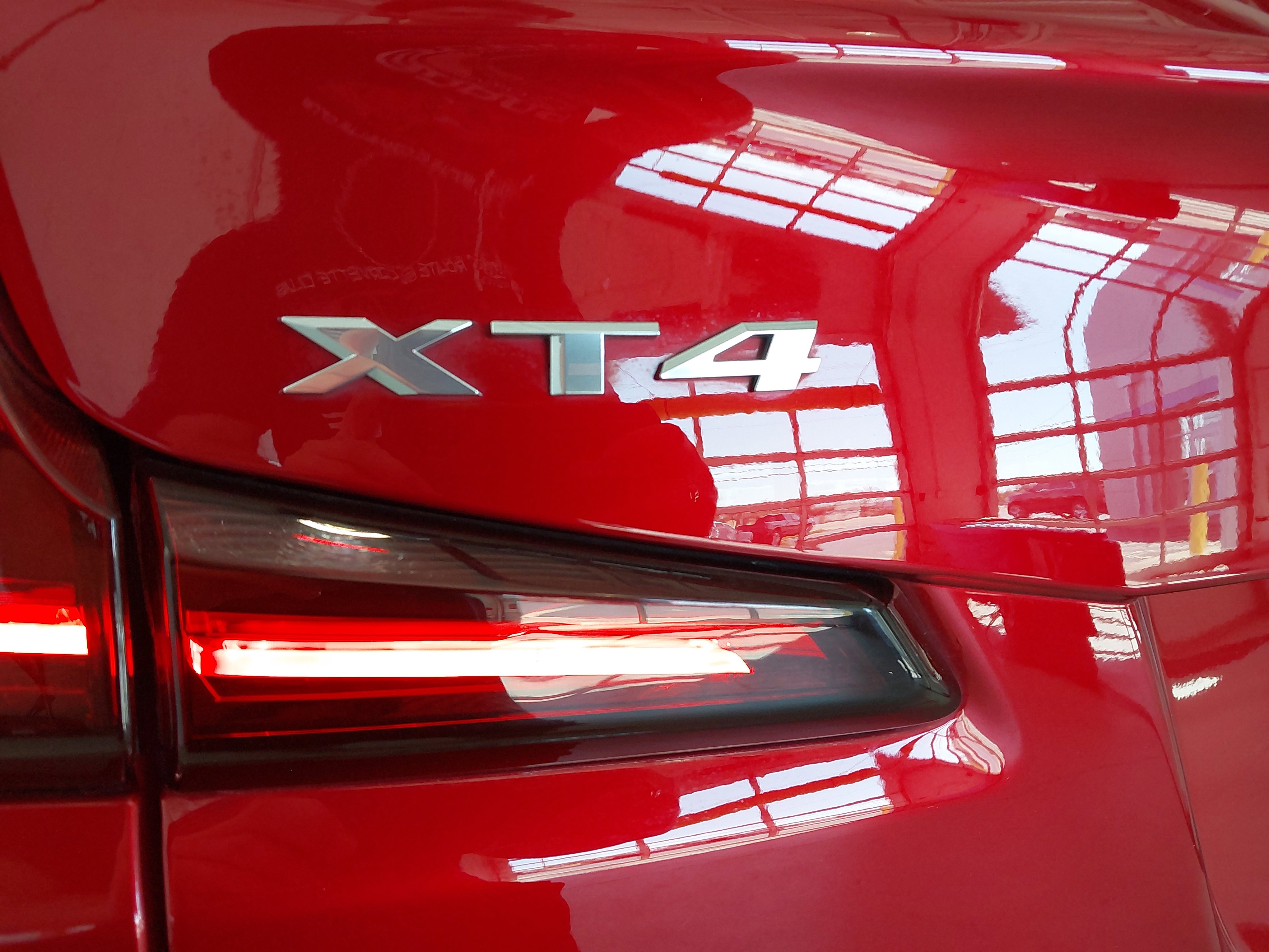 Used 2021 Cadillac XT4 Luxury image 32