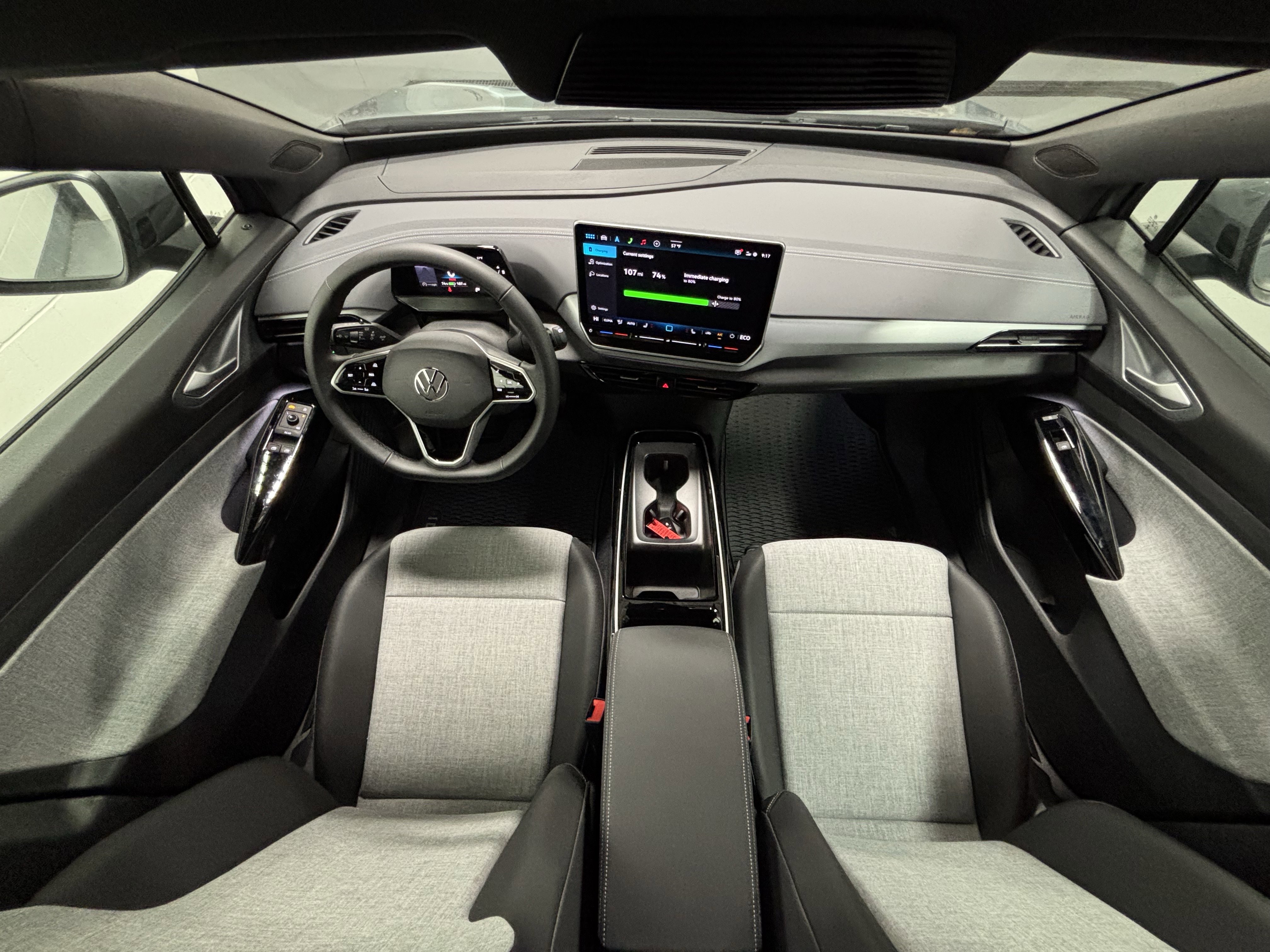 New 2025 Volkswagen ID.4 Pro image 18