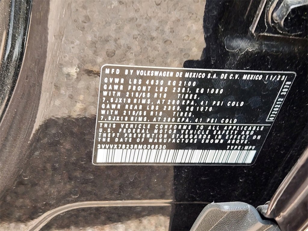 New 2024 Volkswagen Taos SE image 32