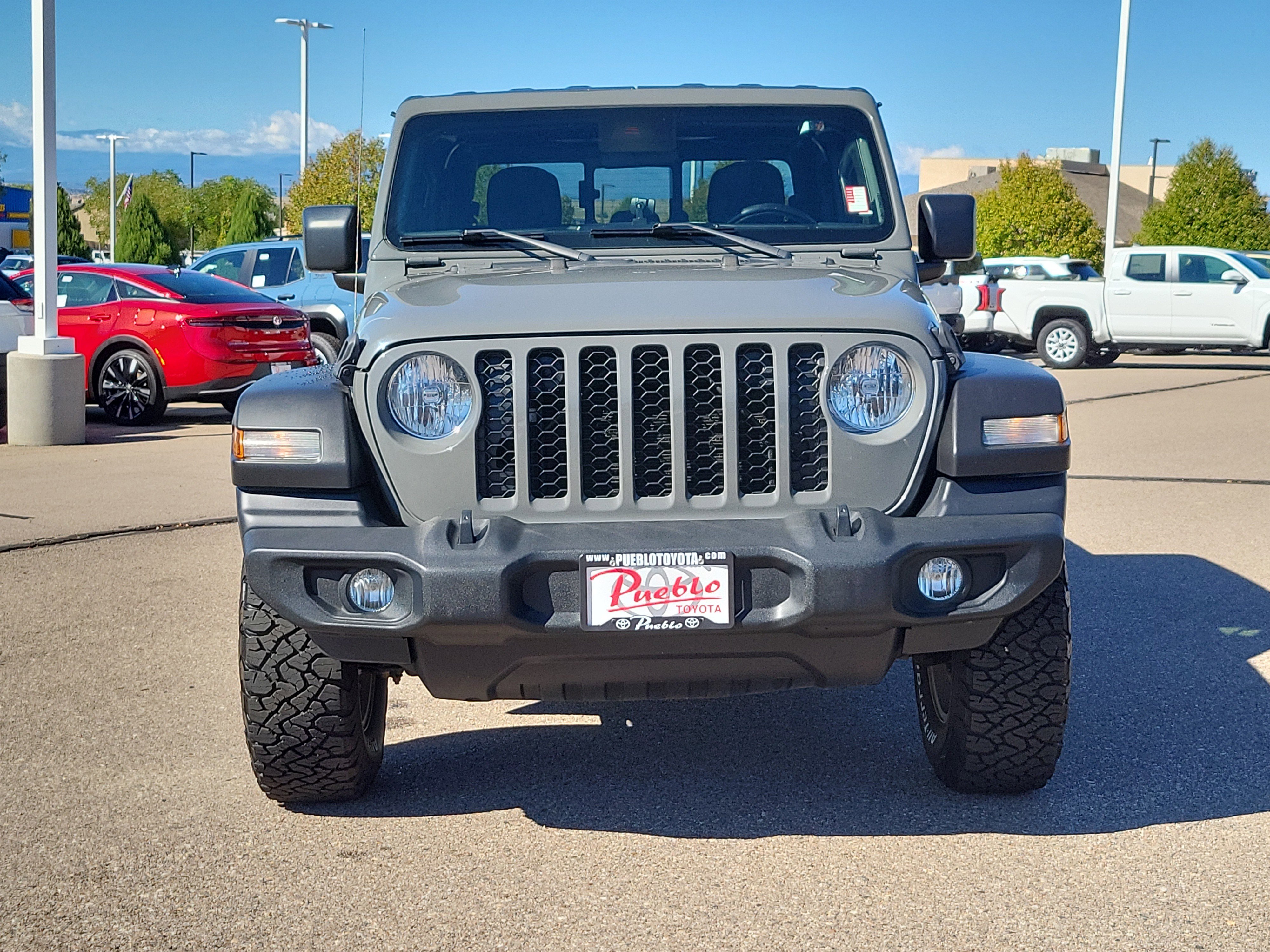 Used 2020 Jeep Gladiator Sport w/ Quick Order Package 24S image 5